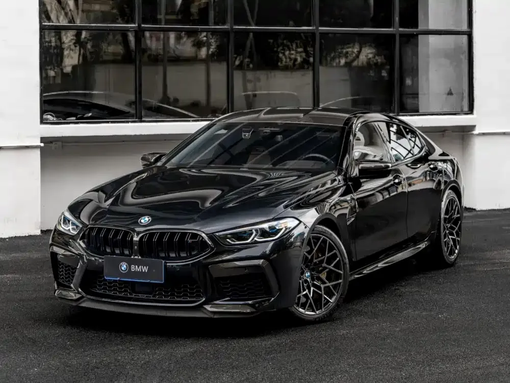 BMW M8 — фото 1