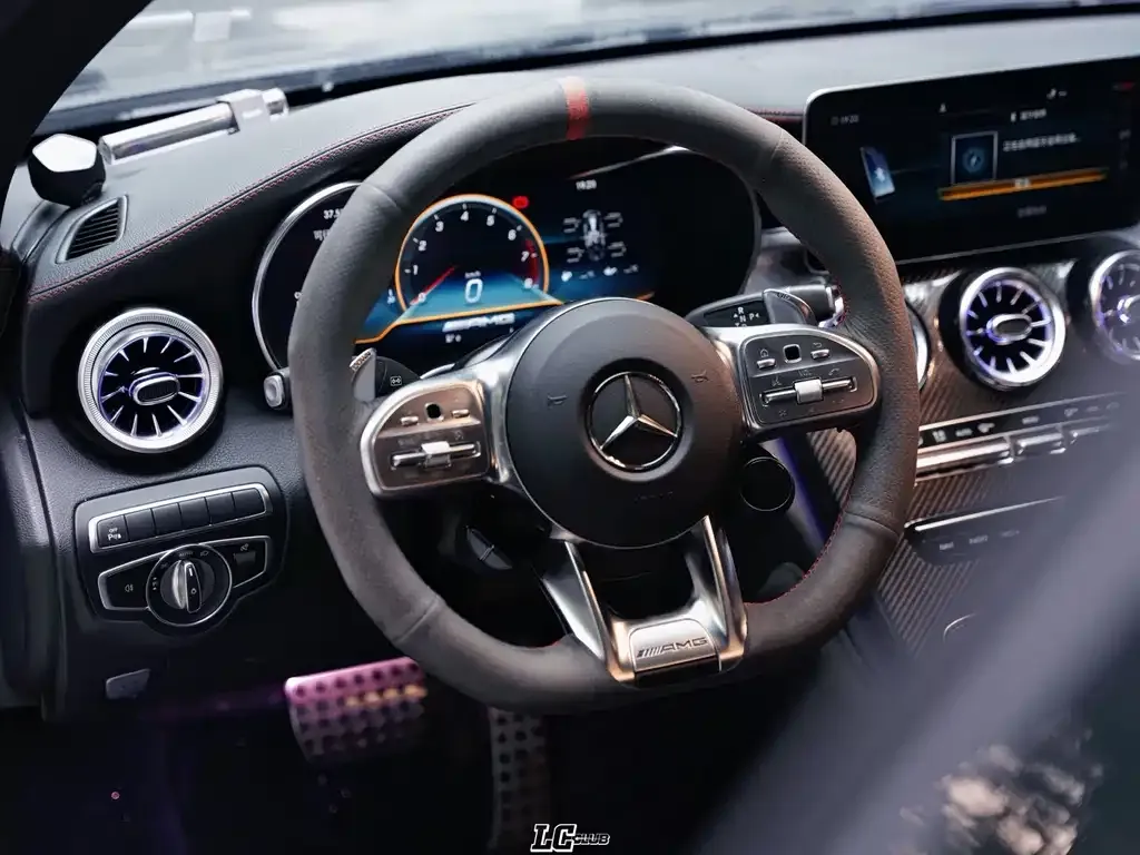Mercedes-Benz C-Class AMG — фото 9