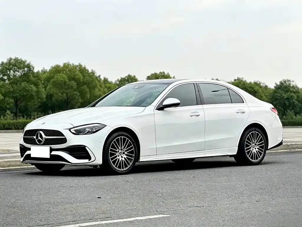 Mercedes-Benz C-Class — фото 1
