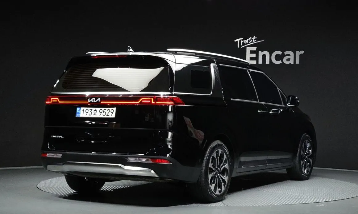 Kia Carnival — фото 5