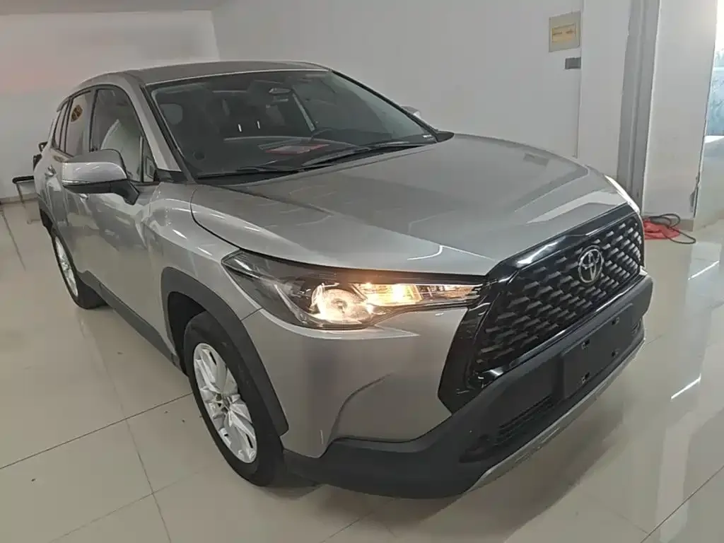 Toyota Corolla Cross — фото 3