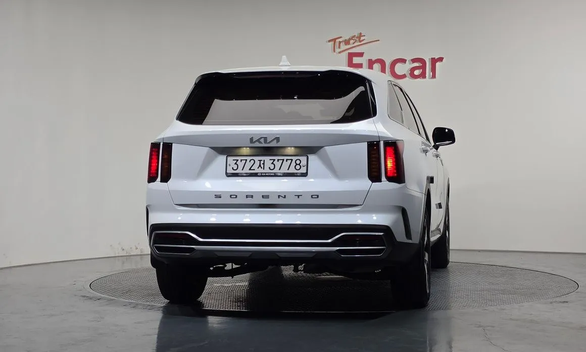 Kia Sorento — фото 4