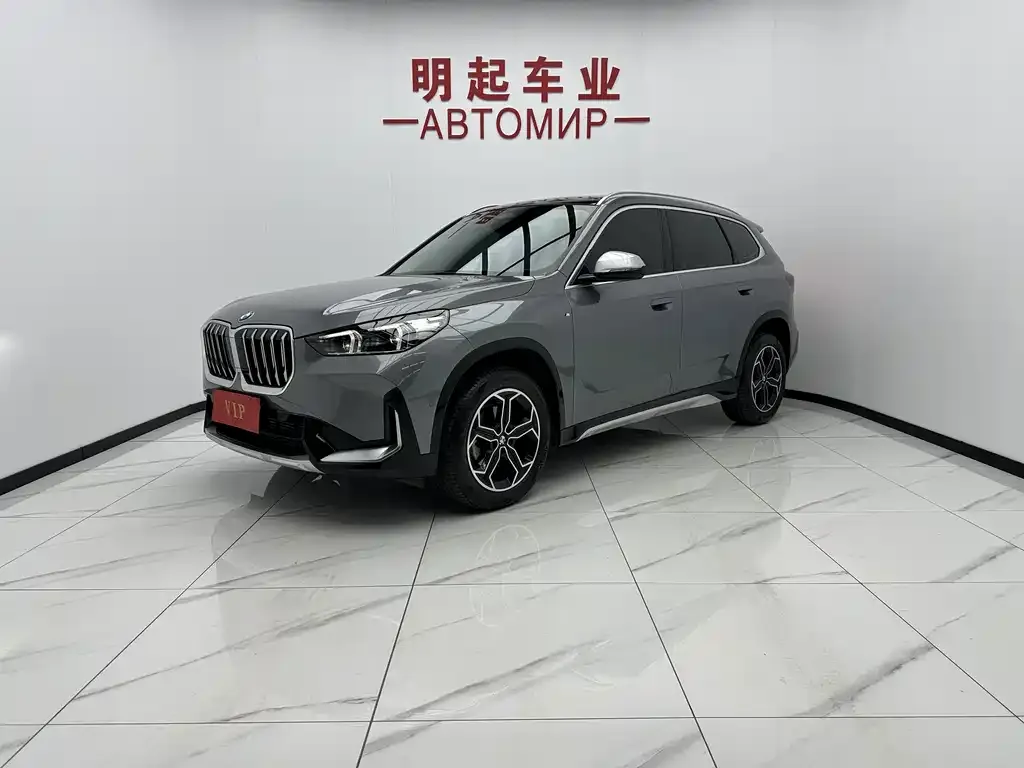 BMW X1 — фото 1