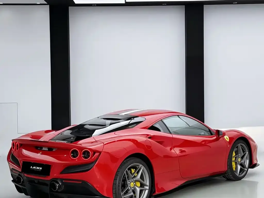 Ferrari F8 — фото 5