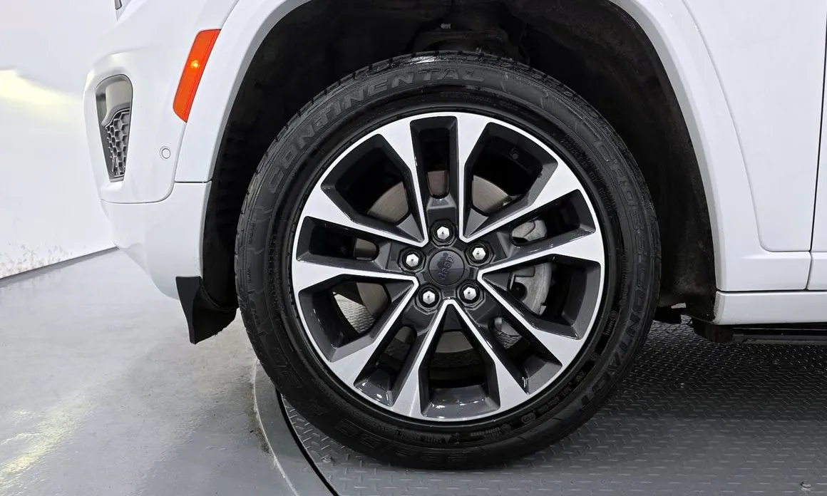 Jeep Cherokee — фото 4