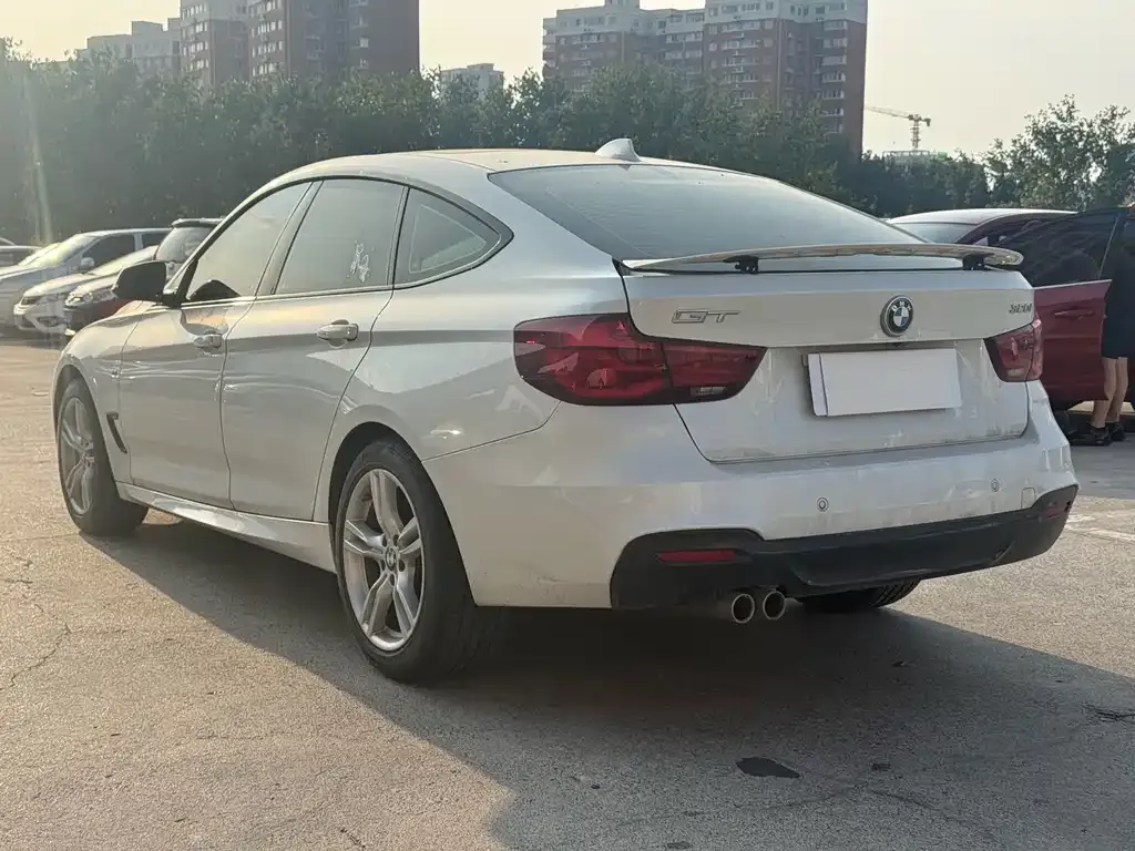 BMW 3 Series GT — фото 7