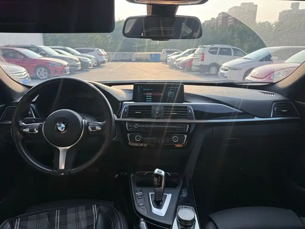 BMW 3 Series GT — фото 2