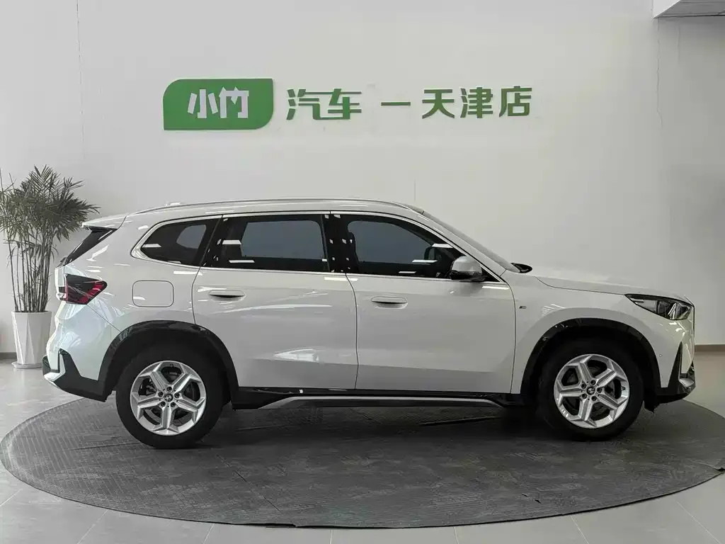 BMW X1 — фото 4