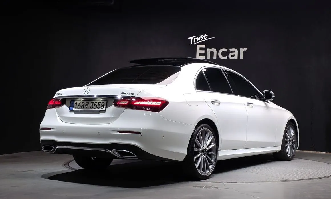 Mercedes-Benz E-Class — фото 3