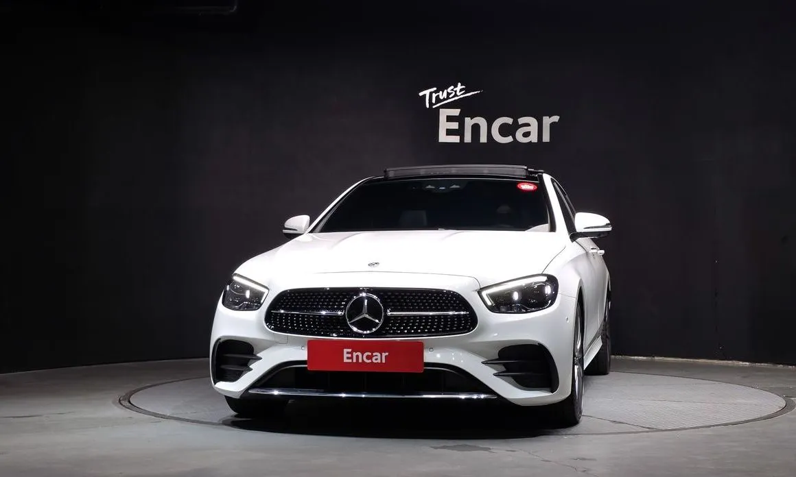 Mercedes-Benz E-Class — фото 2
