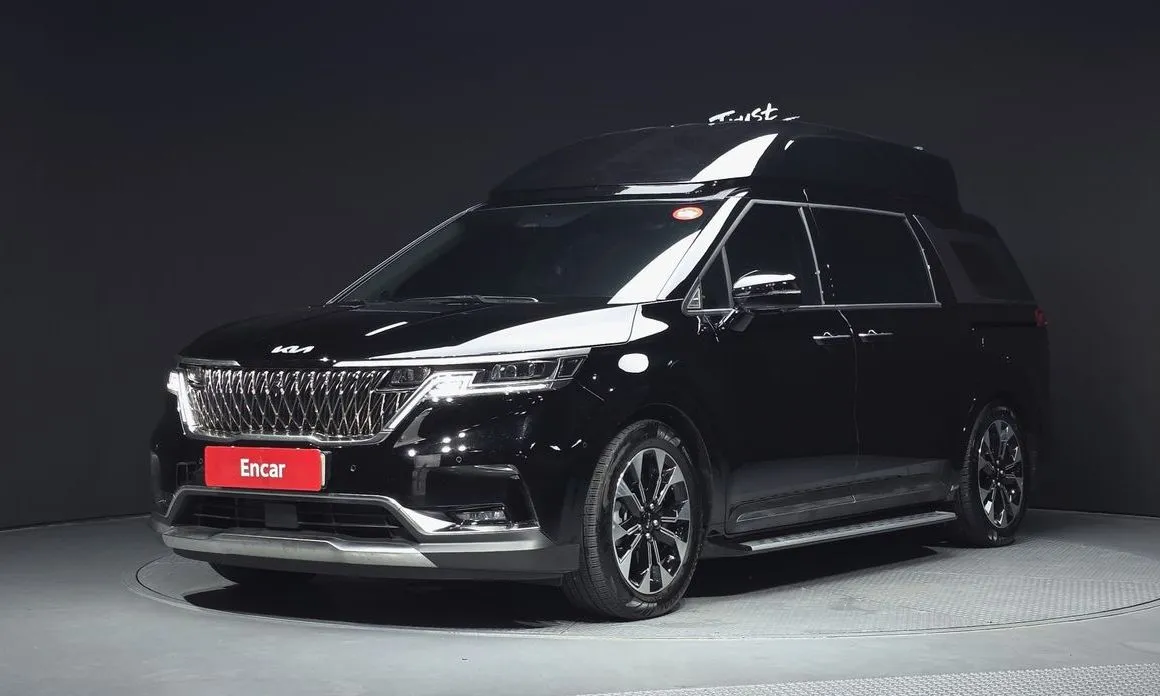 Kia Carnival — фото 1