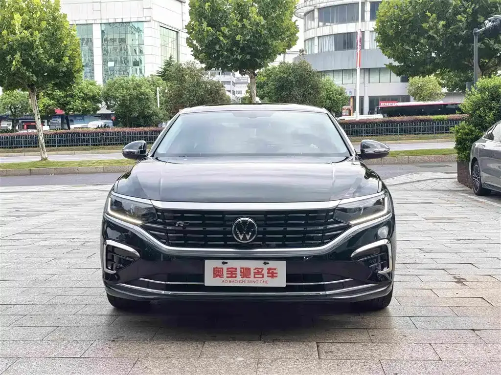 Volkswagen Passat — фото 2