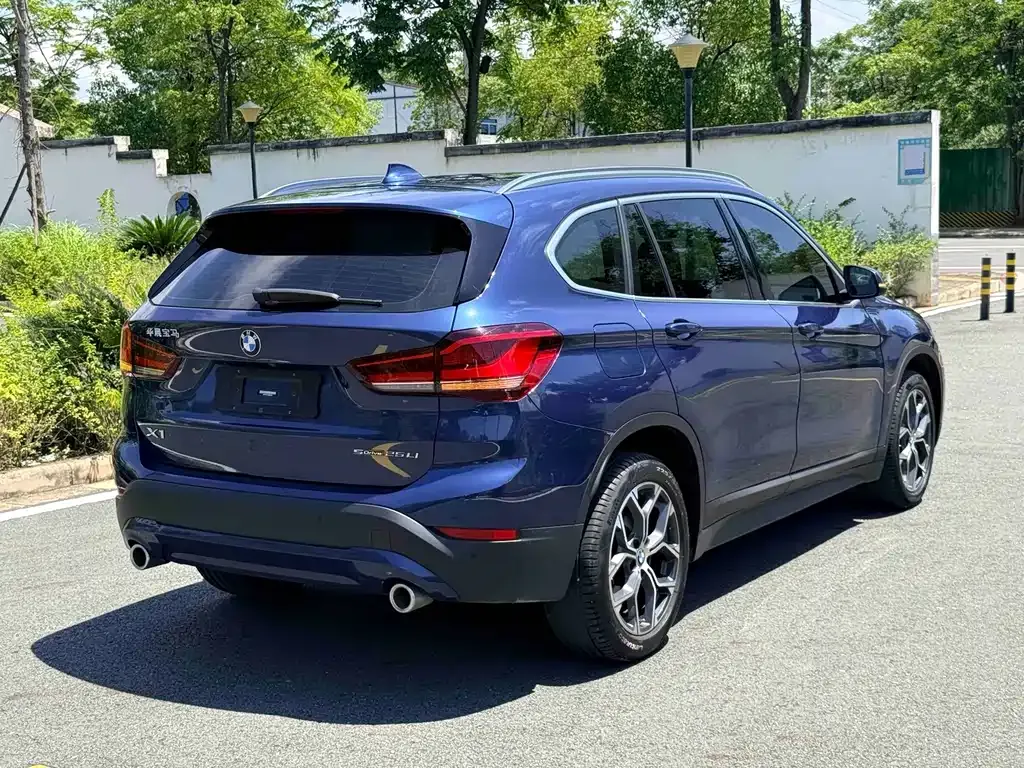 BMW X1 — фото 7