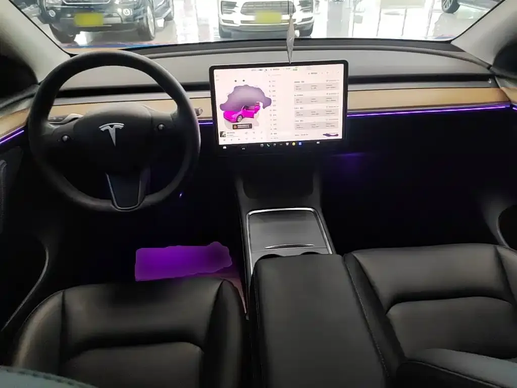 Tesla Model Y — фото 4