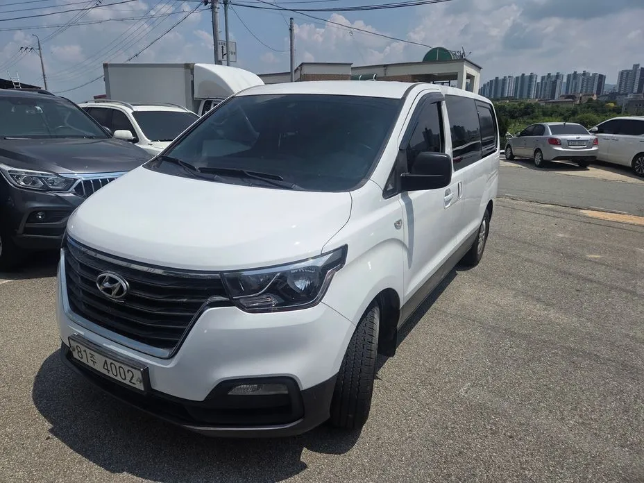 Hyundai Starex — фото 2