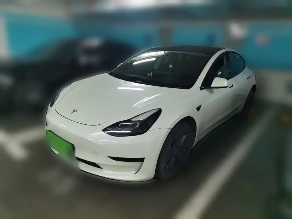 Tesla Model 3 — фото 3