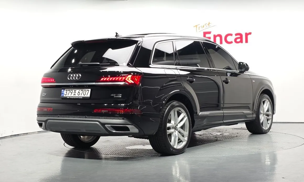 Audi Q7 — фото 4