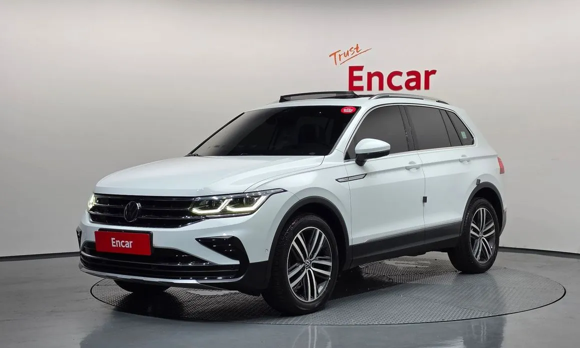 Volkswagen Tiguan — фото 1