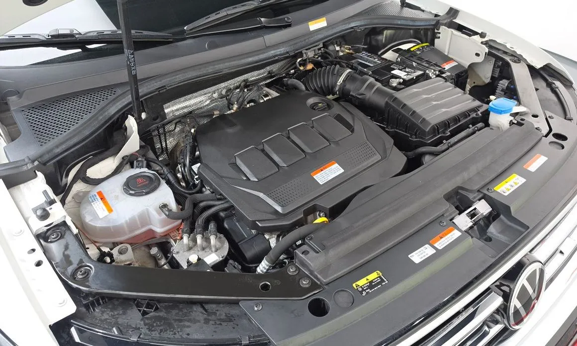 Volkswagen Tiguan — фото 9