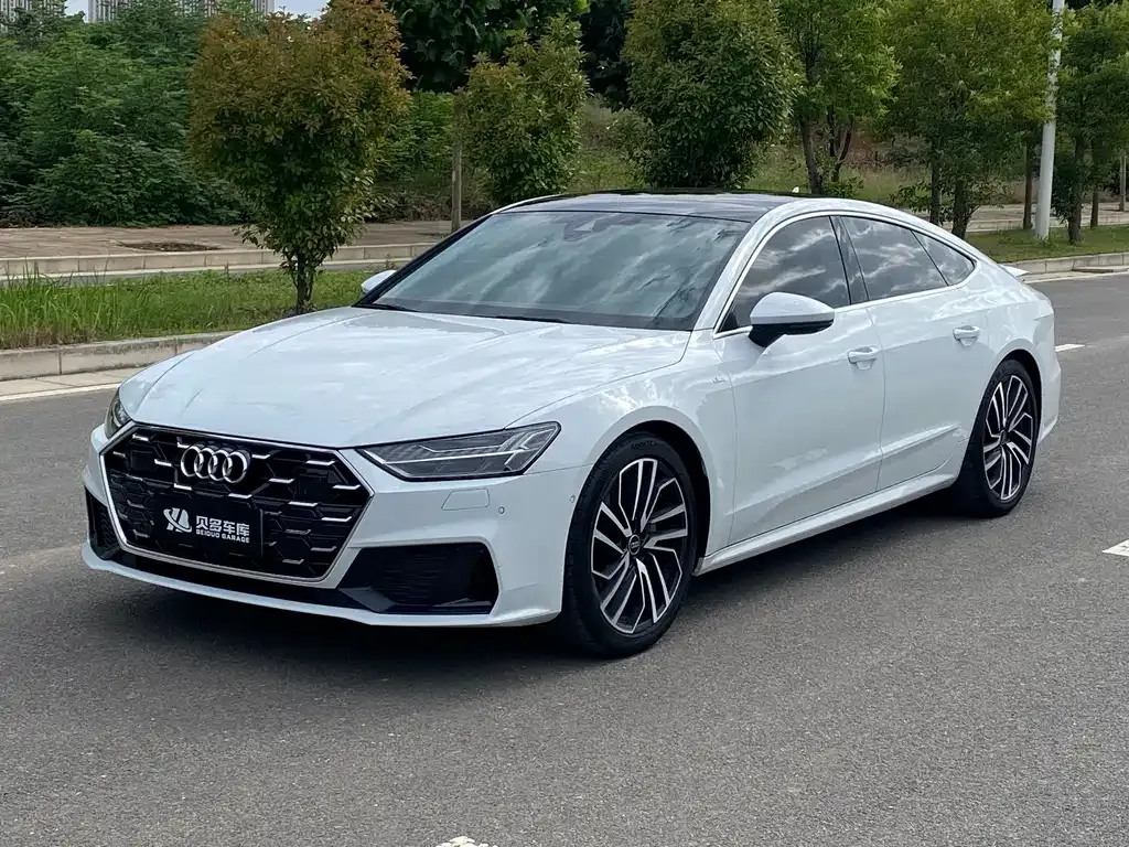 Audi A7 — фото 1