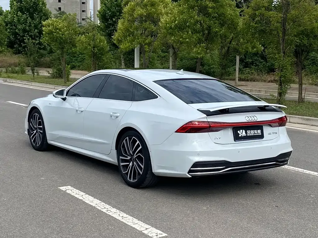 Audi A7 — фото 9