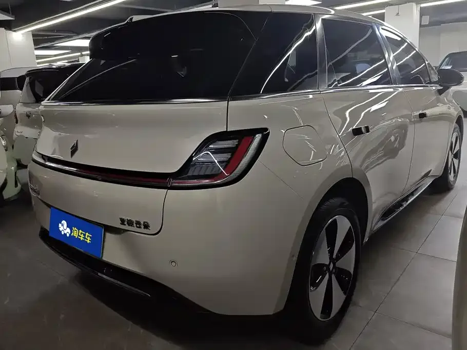 Baojun Yunduo — фото 7