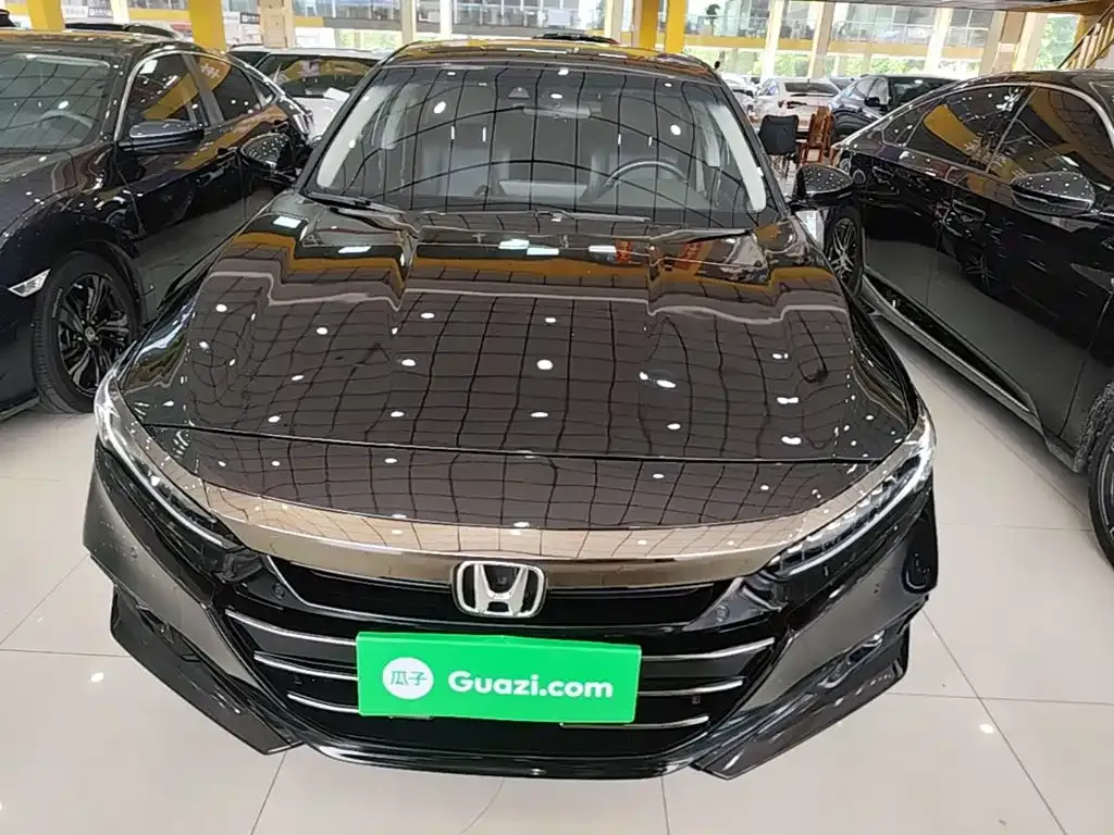 Honda Accord — фото 9
