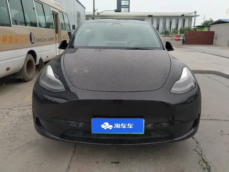 Tesla Model Y — фото 7