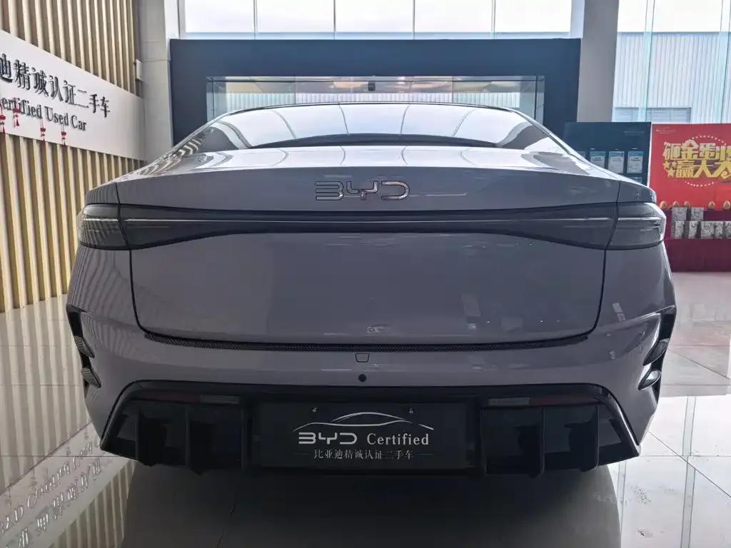 BYD Seal — фото 9