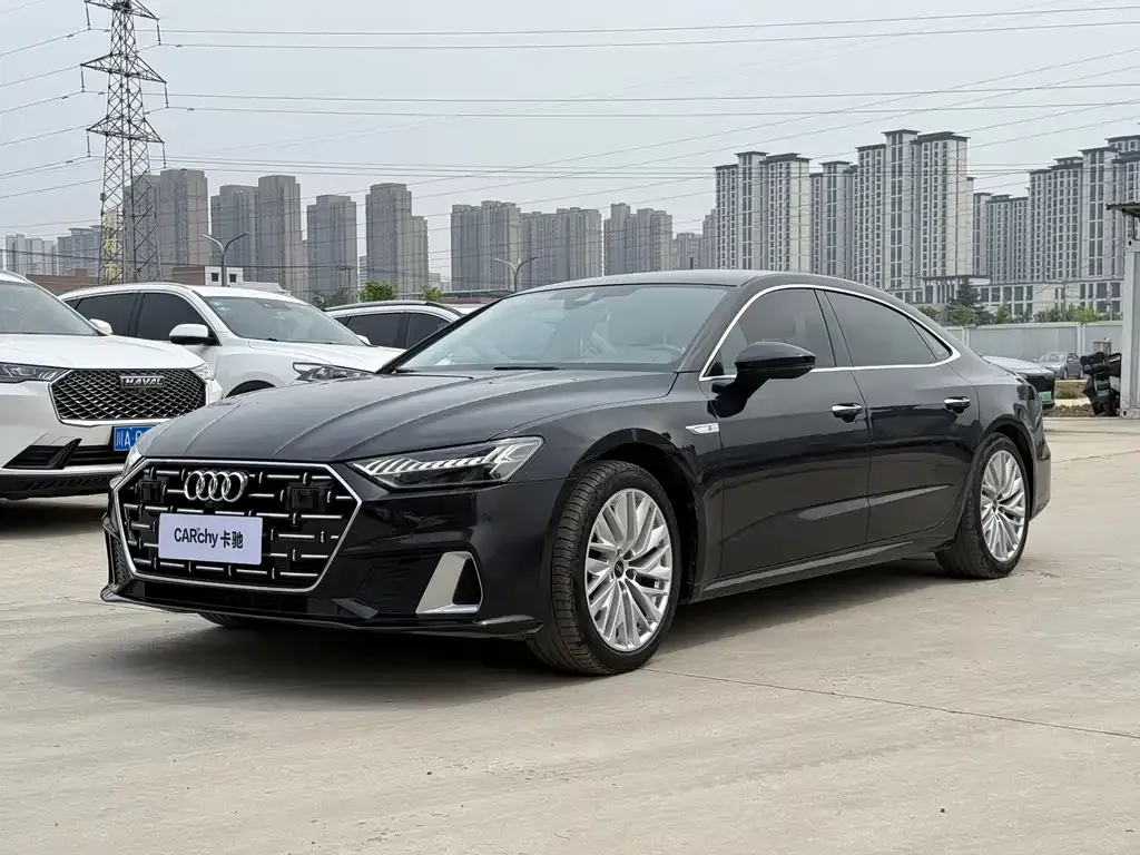 Audi A7L — фото 1