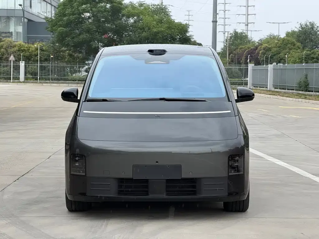 Li Auto MEGA — фото 2