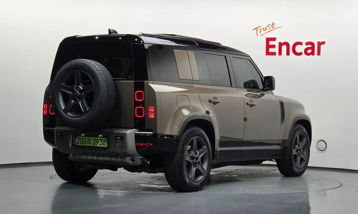 Land Rover Defender — фото 6