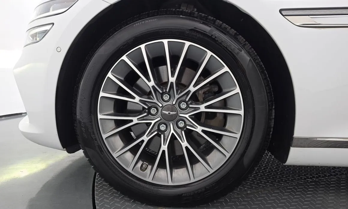 Genesis G80 — фото 10