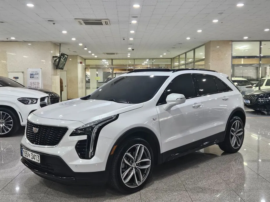 Cadillac XT4 — фото 1