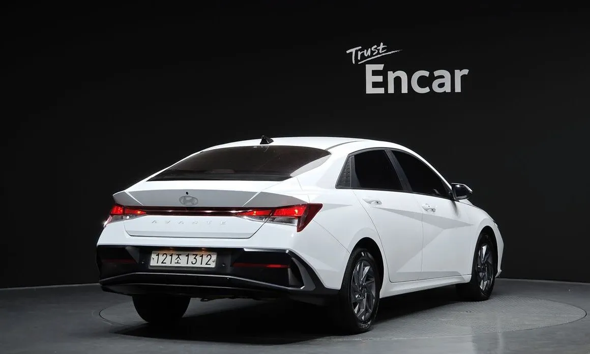 Hyundai AVANTE — фото 2