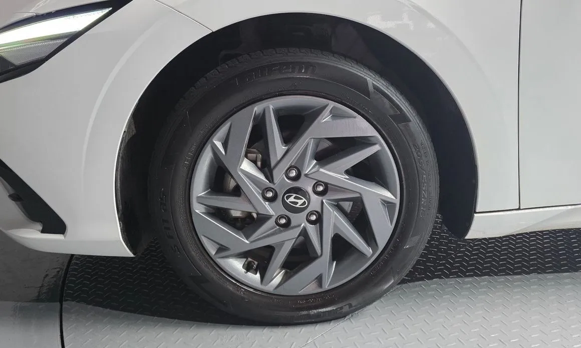 Hyundai AVANTE — фото 8