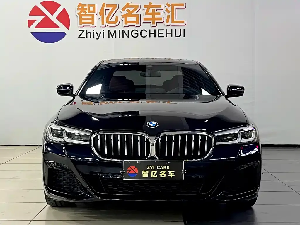 BMW 5 Series — фото 10