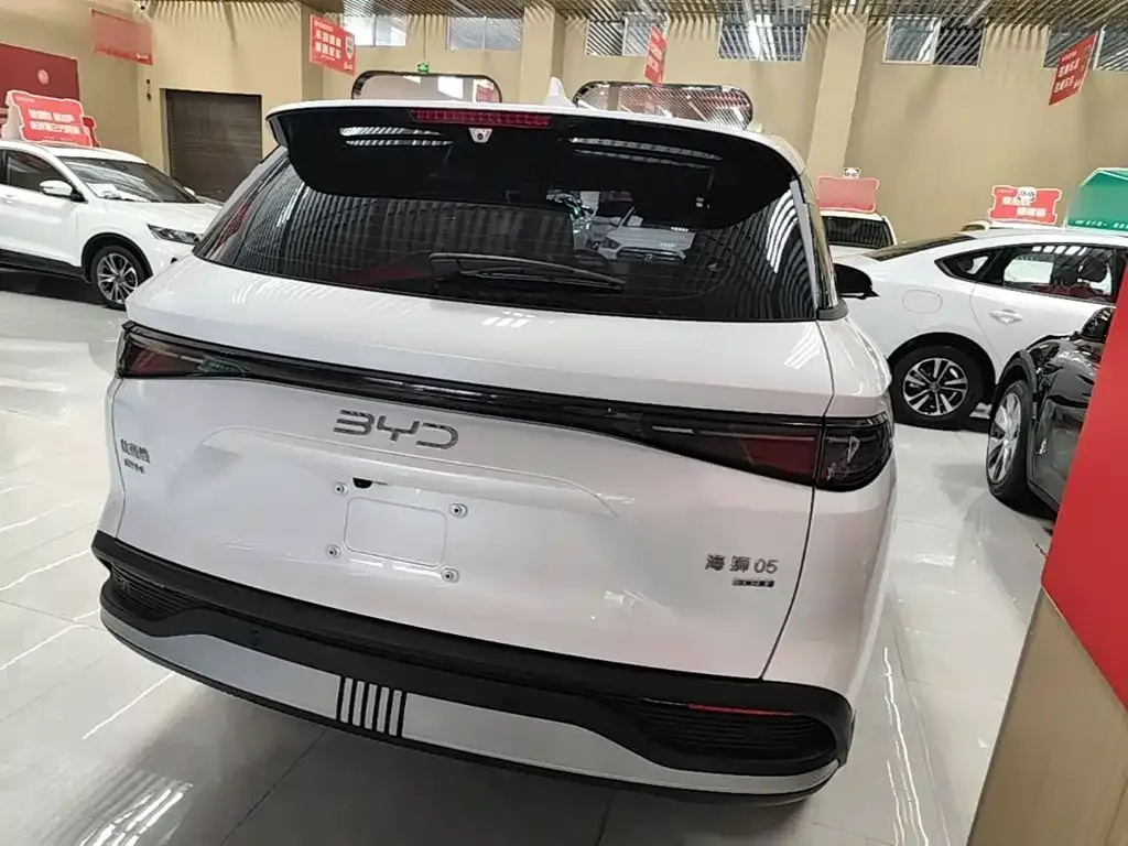 BYD Seal 05 DM-i — фото 5
