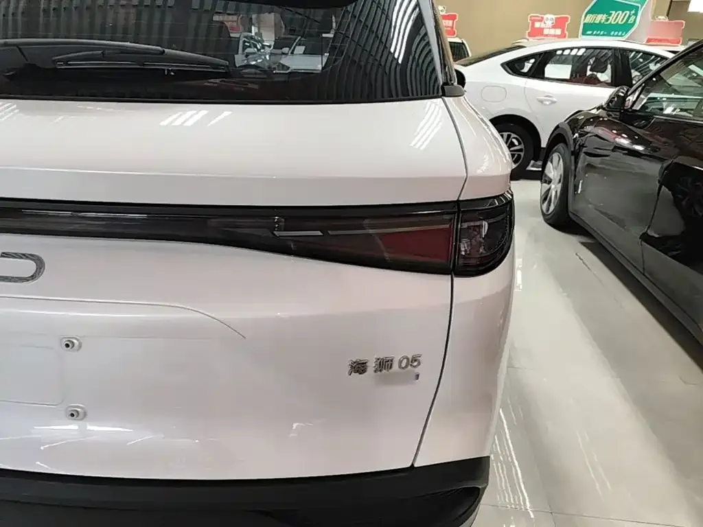 BYD Seal 05 DM-i — фото 7