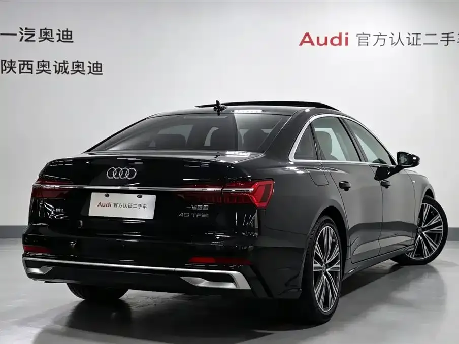 Audi A6L — фото 10