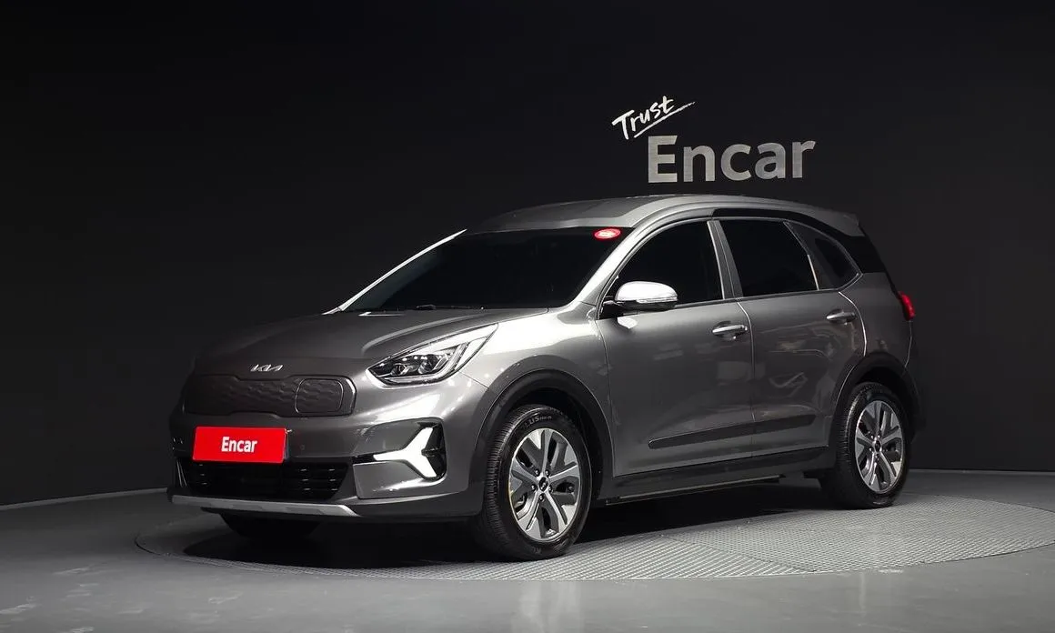 Kia Niro — фото 1
