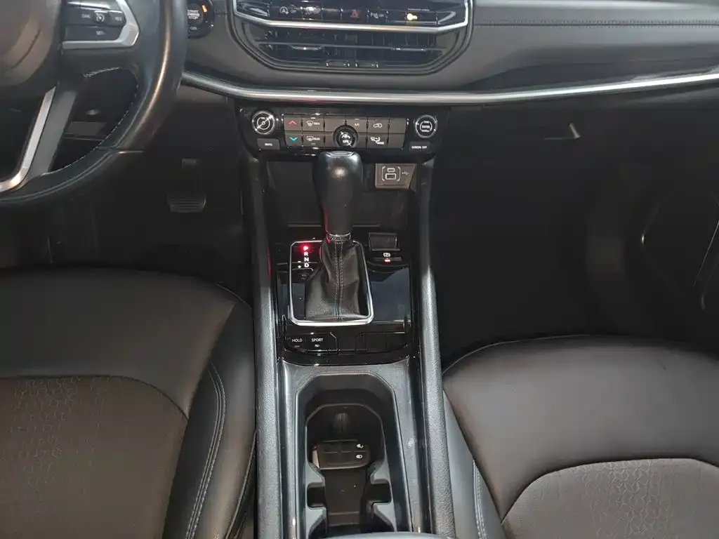 Jeep Compass — фото 2