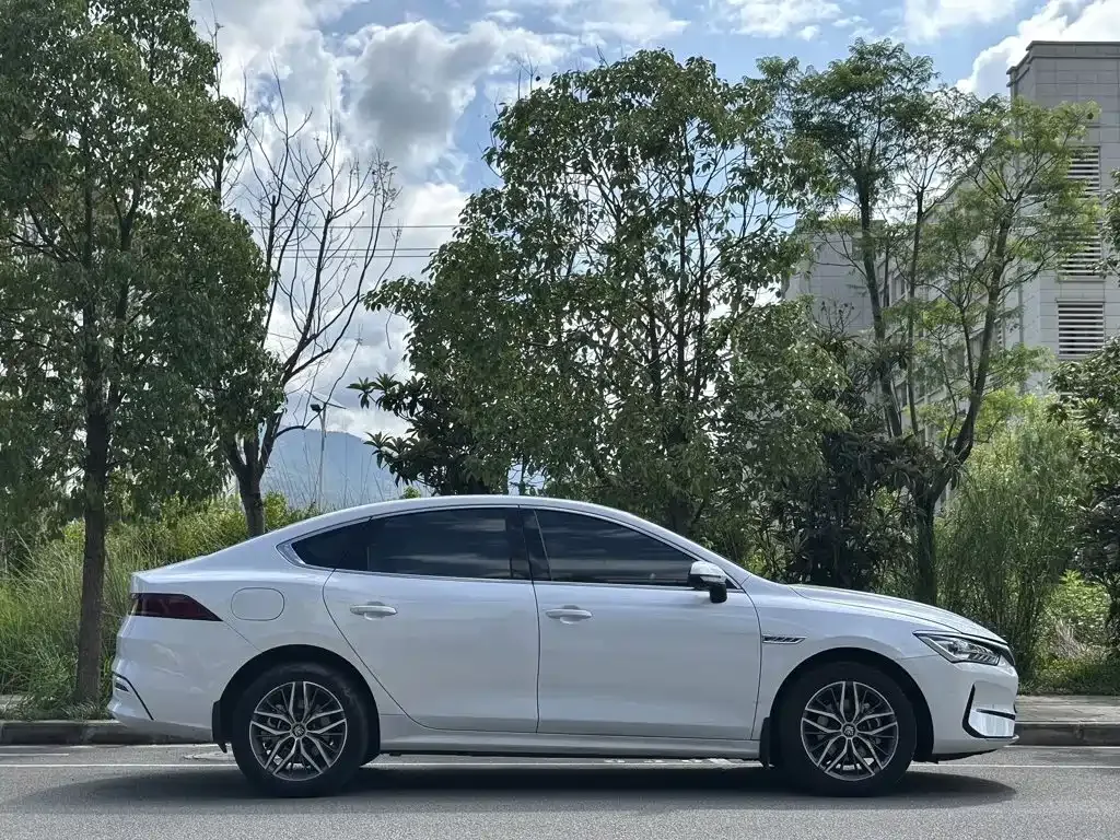 BYD Qin PLUS — фото 7