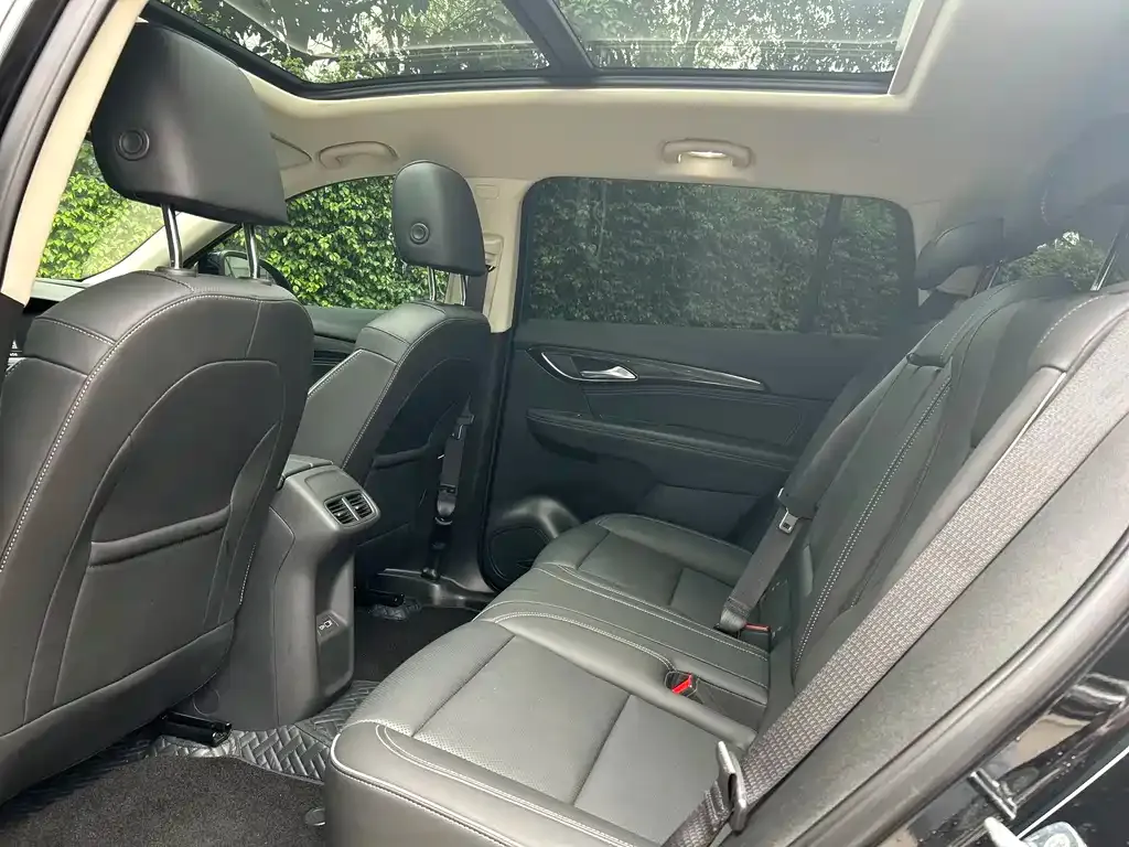 Buick Envision Plus — фото 2