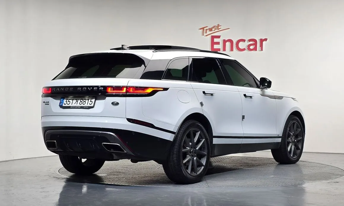 Land Rover Range Rover Velar — фото 8