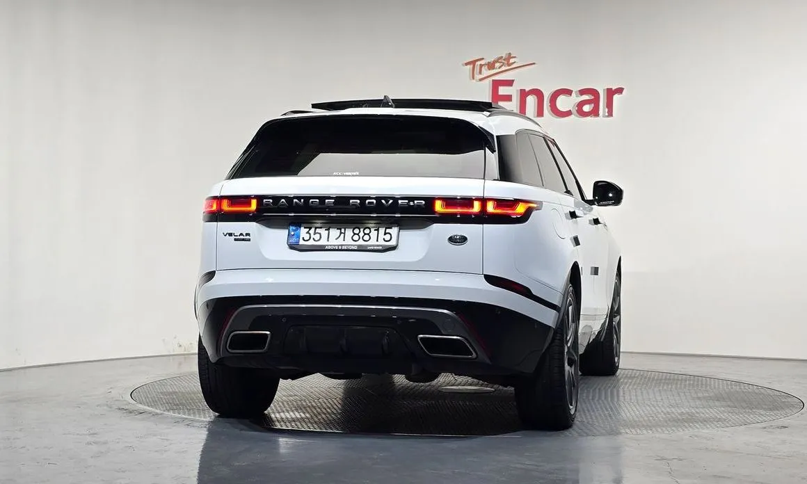 Land Rover Range Rover Velar — фото 10