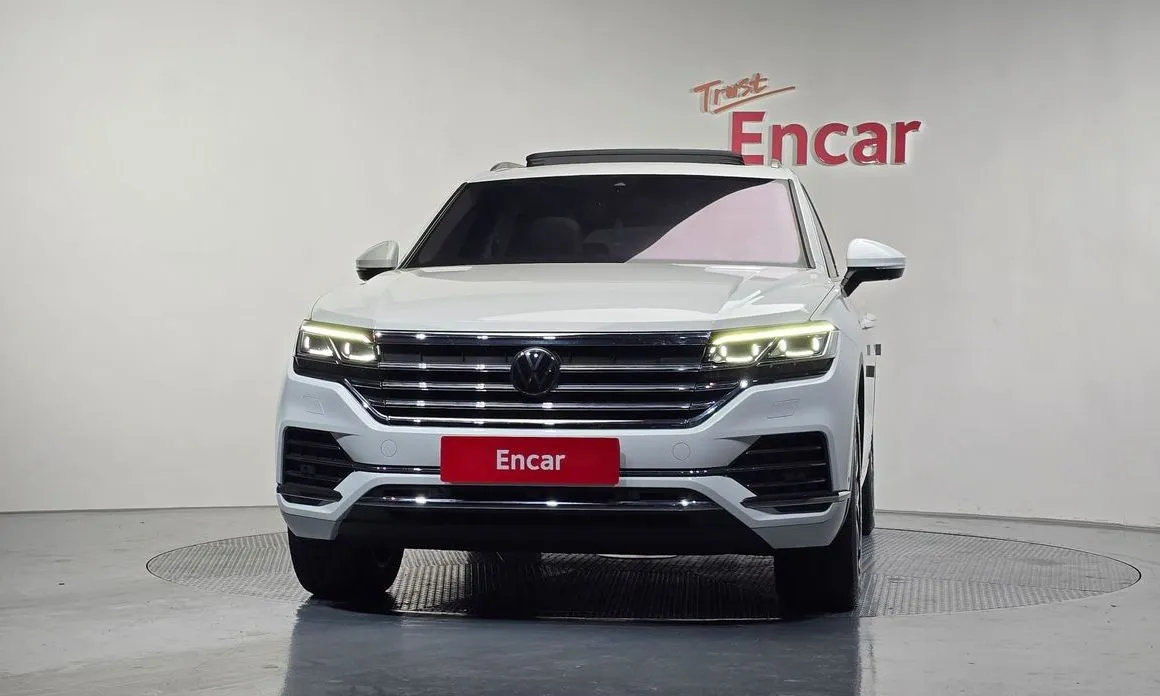 Volkswagen Touareg — фото 7