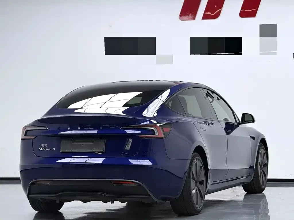 Tesla Model 3 — фото 3