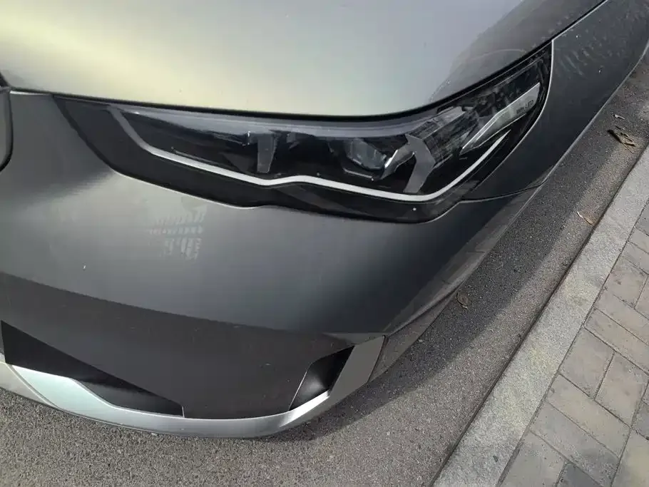 BMW 5 Series — фото 10