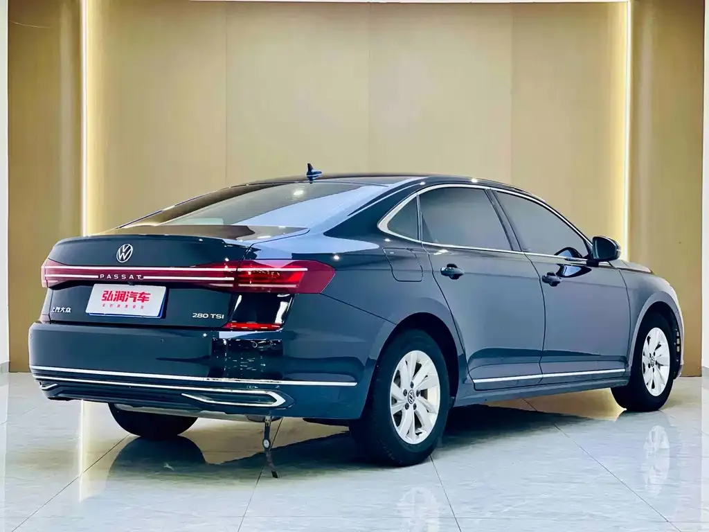 Volkswagen Passat — фото 3